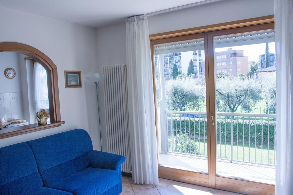 Appartamento Lombardi Riva del Garda Szoba fotó